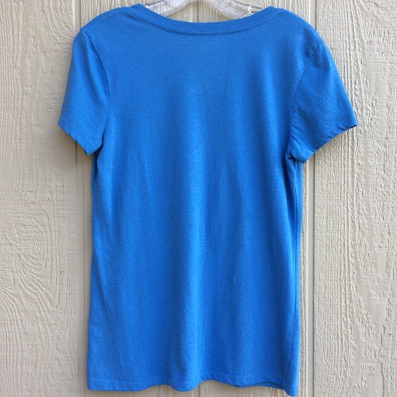 Disney collectible tee shirt Mickey & Minnie shirt - Picture 8 of 8